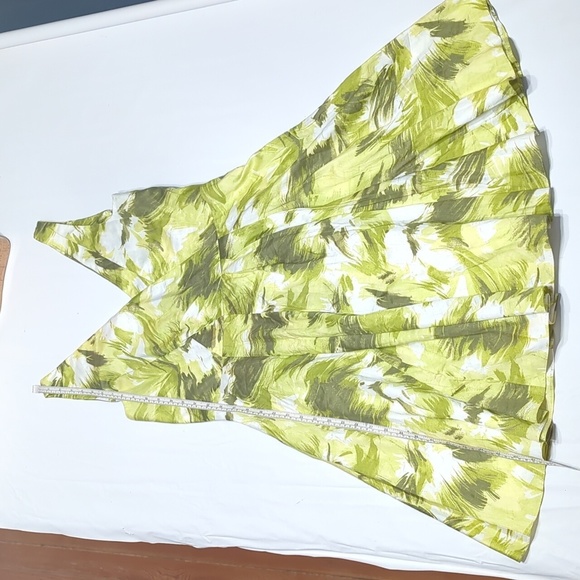 Elegant Yellow and Green Women's Dress - Picture 2 of 10